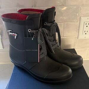 Tommy Hilfiger Black Rain Boots with Red Lining and Contrast Laces-Tamar 10NWT